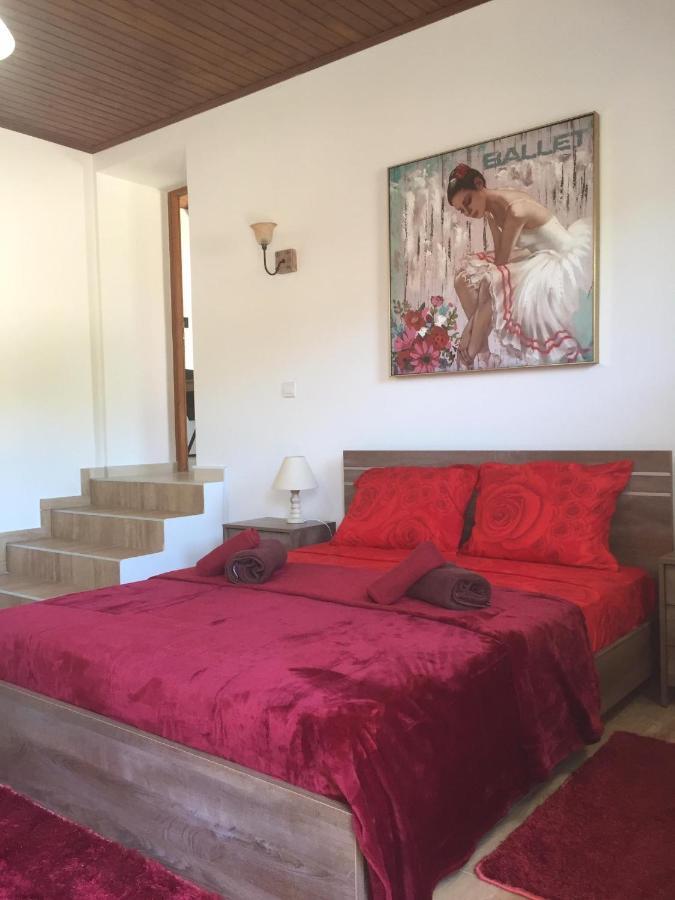 Love Holiday Suite 1 Tris Elies Εξωτερικό φωτογραφία