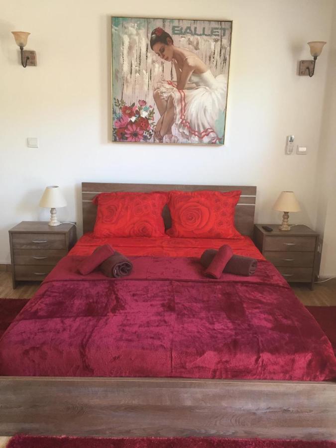 Love Holiday Suite 1 Tris Elies Εξωτερικό φωτογραφία