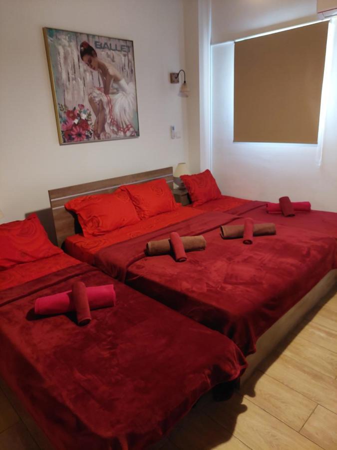 Love Holiday Suite 1 Tris Elies Εξωτερικό φωτογραφία