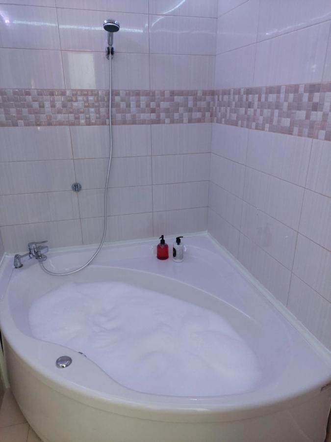 Love Holiday Suite 1 Tris Elies Εξωτερικό φωτογραφία